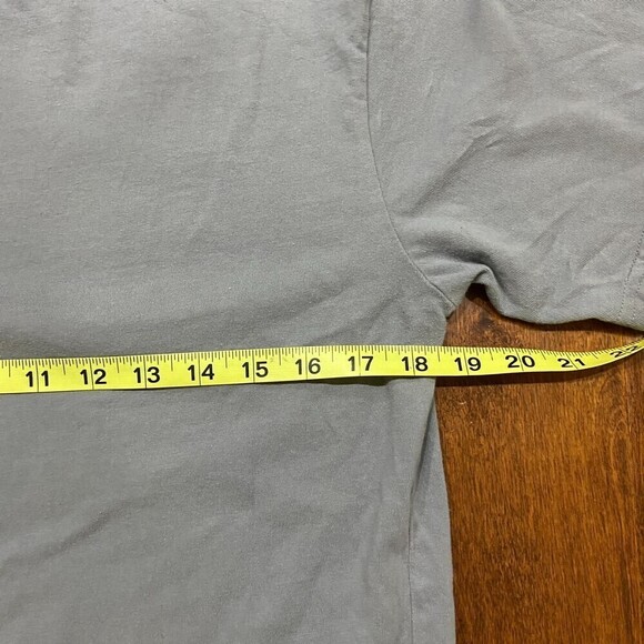 Disney Pirates Of The Caribbean Character Jack Sparrow T-Shirt Gray Men's Size S - Picture 5 of 8